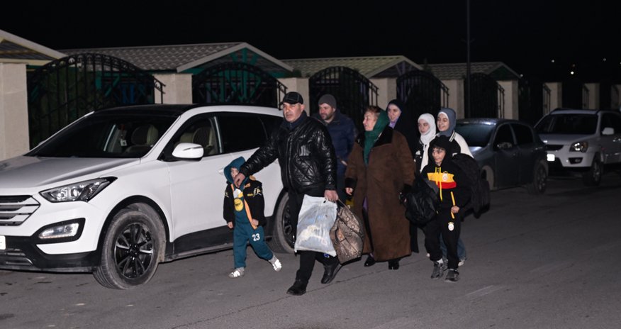 Növbəti köç karvanı Cəbrayıla yola düşüb Növbəti köç karvanı Cəbrayıla yola düşüb
