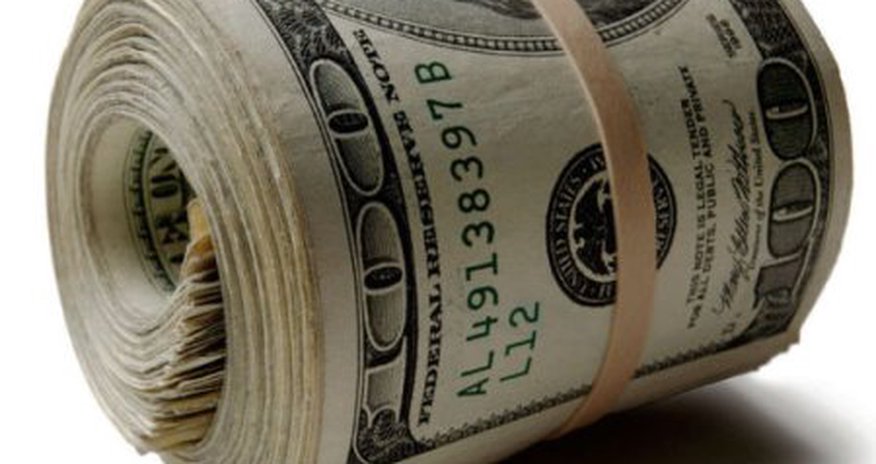 Banklar dollar alışını azaldıb Banklar dollar alışını azaldıb