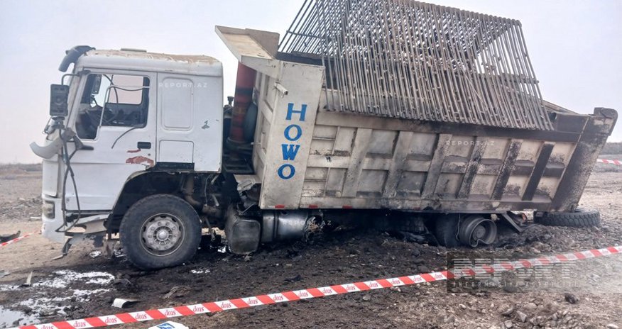 В Агдаме грузовик подорвался на мине В Агдаме грузовик подорвался на мине