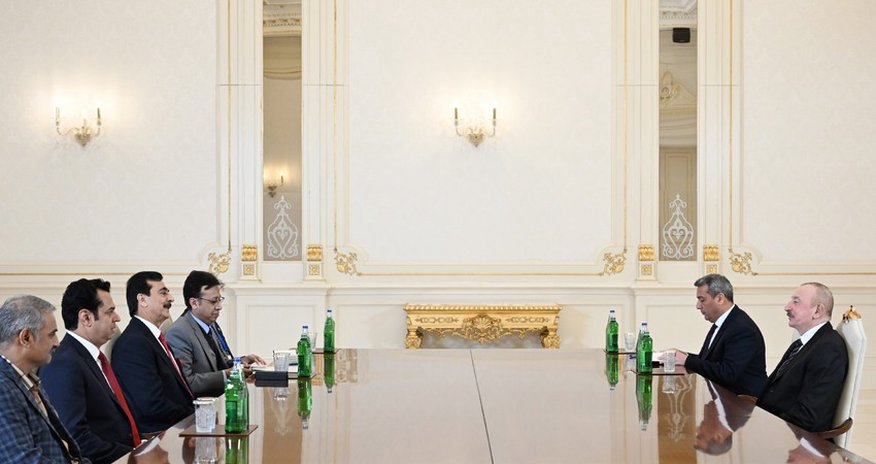 Президент Азербайджана Ильхам Алиев принял председателя Сената Пакистана Президент Азербайджана Ильхам Алиев принял председателя Сената Пакистана