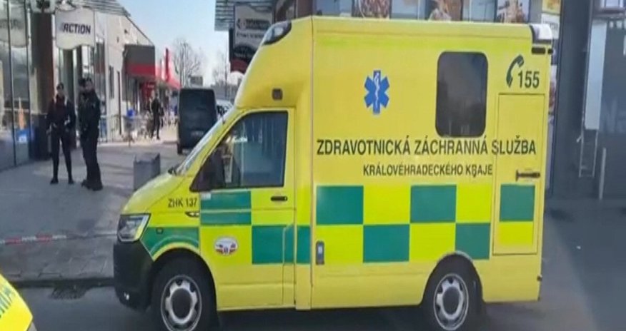 В Чехии в результате нападения человека с ножом погибли 2 человека В Чехии в результате нападения человека с ножом погибли 2 человека