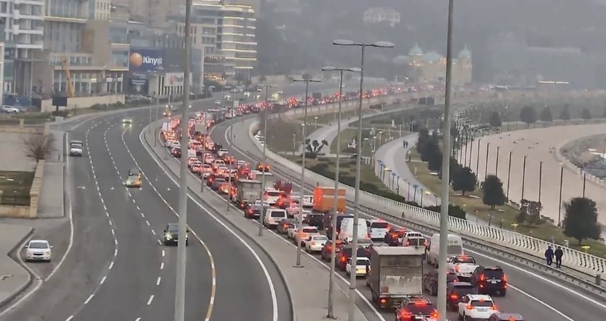 Hazırda tıxac olan yollar - Siyahı Hazırda tıxac olan yollar - Siyahı