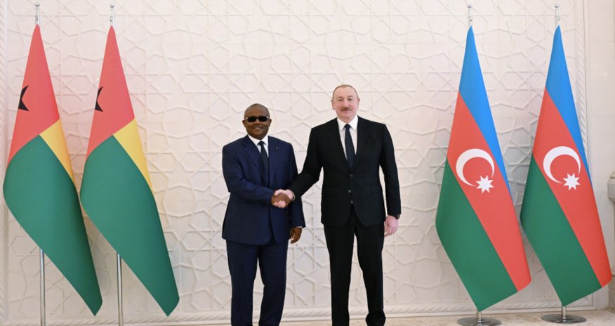 Azərbaycan və Qvineya-Bisau prezidentləri mətbuata bəyanatlarla çıxış ediblər Azərbaycan və Qvineya-Bisau prezidentləri mətbuata bəyanatlarla çıxış ediblər