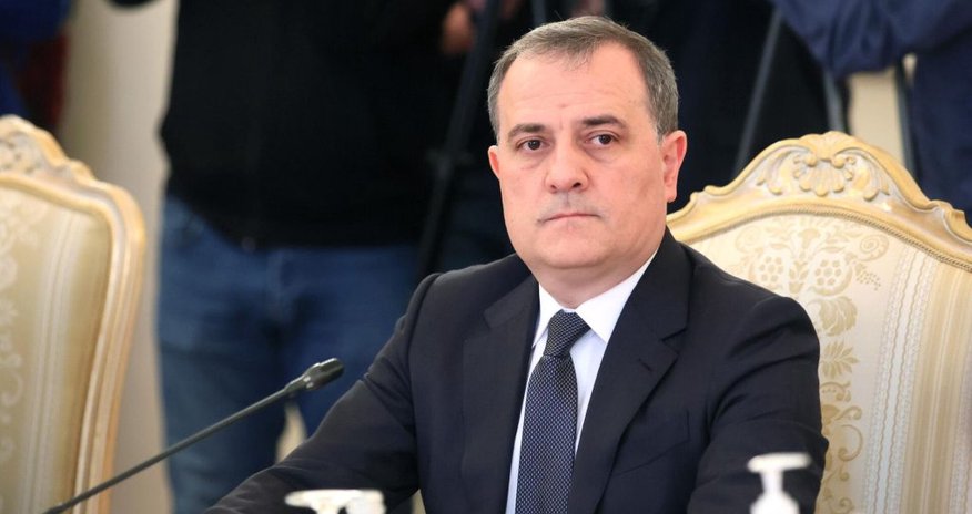 Ceyhun Bayramov D-8 İqtisadi Əməkdaşlıq Təşkilatının baş katibi ilə görüşüb Ceyhun Bayramov D-8 İqtisadi Əməkdaşlıq Təşkilatının baş katibi ilə görüşüb