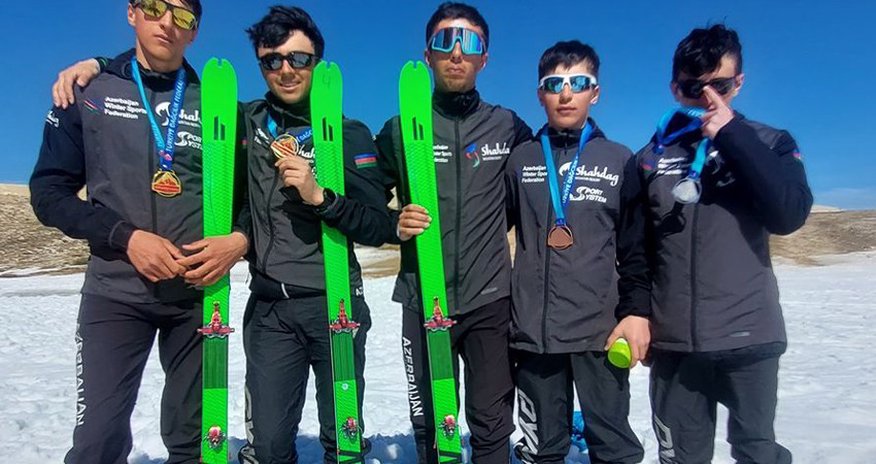 Azərbaycanın xizək alpinistləri Türkiyə çempionatında iştirak edib Azərbaycanın xizək alpinistləri Türkiyə çempionatında iştirak edib