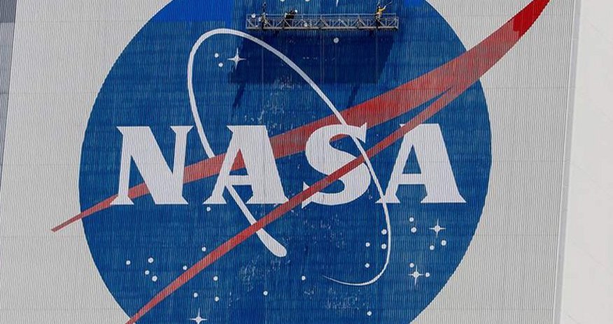 Сотрудники штаб-квартиры NASA пожаловались на тараканов после указа Трампа Сотрудники штаб-квартиры NASA пожаловались на тараканов после указа Трампа