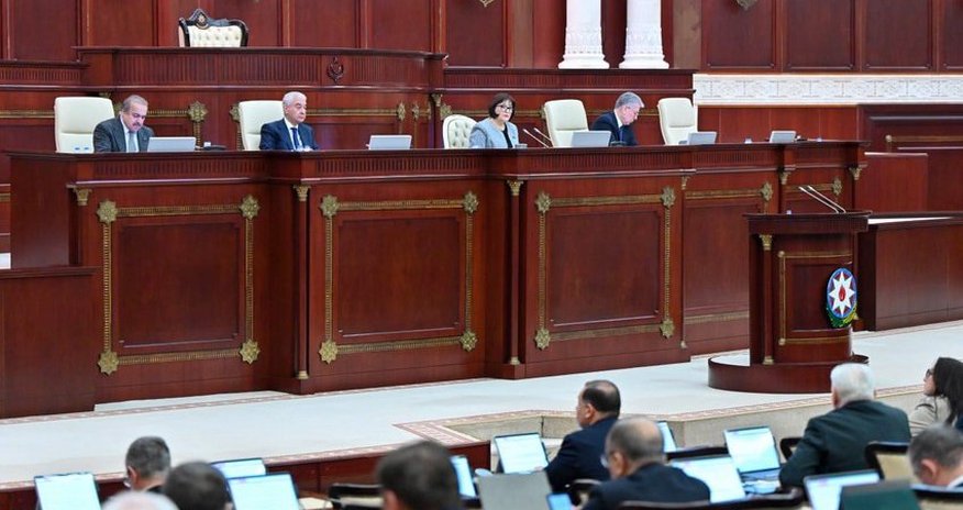 Milli Məclisin növbəti iclası başlayıb Milli Məclisin növbəti iclası başlayıb