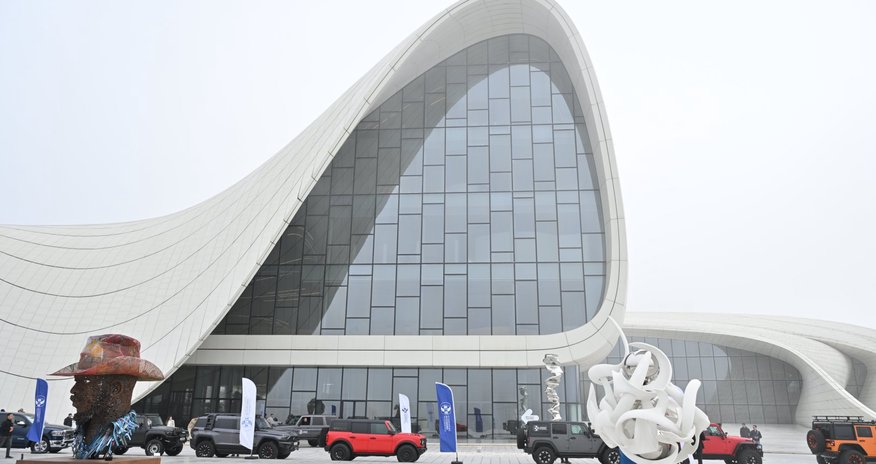 Автомобильная федерация Азербайджана организовала автопробег внедорожников Автомобильная федерация Азербайджана организовала автопробег внедорожников