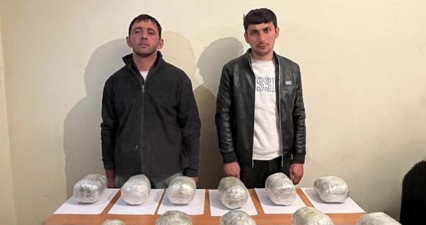 Азербайджанские пограничники предотвратили попытку ввоза из Ирана более 28 кг наркотиков Азербайджанские пограничники предотвратили попытку ввоза из Ирана более 28 кг наркотиков