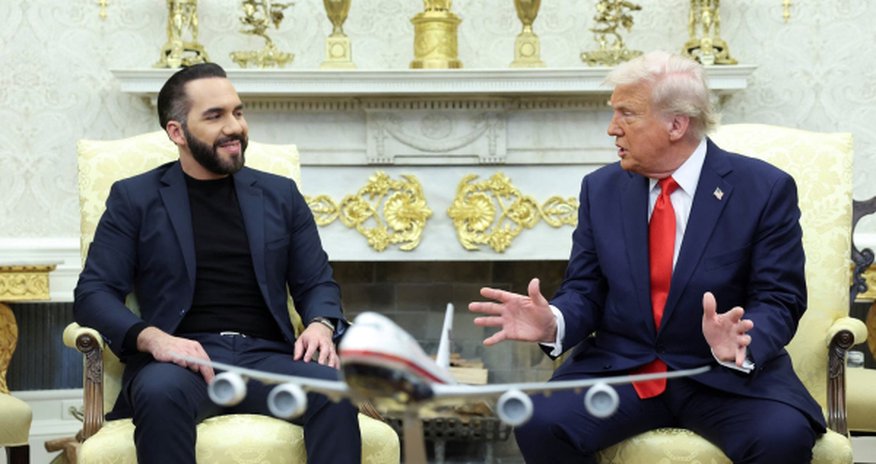 Ассошиэйтед Пресс не впускают на пресс-конференции Трампа Ассошиэйтед Пресс не впускают на пресс-конференции Трампа