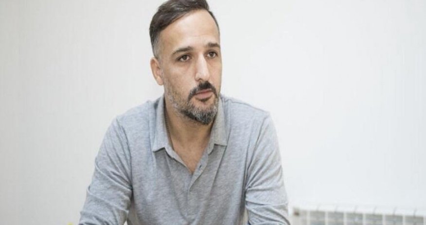 “TikTok”-da yarış təşkil edən Azər Zahid və Rövşən Təhməzovun həbs müddəti uzadılıb “TikTok”-da yarış təşkil edən Azər Zahid və Rövşən Təhməzovun həbs müddəti uzadılıb