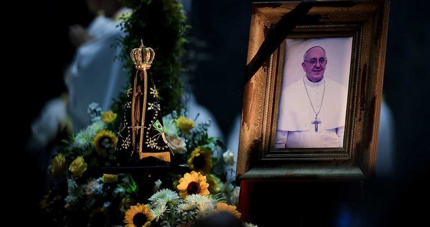 Roma Papası Fransisklə vida mərasimi başlayıb Roma Papası Fransisklə vida mərasimi başlayıb