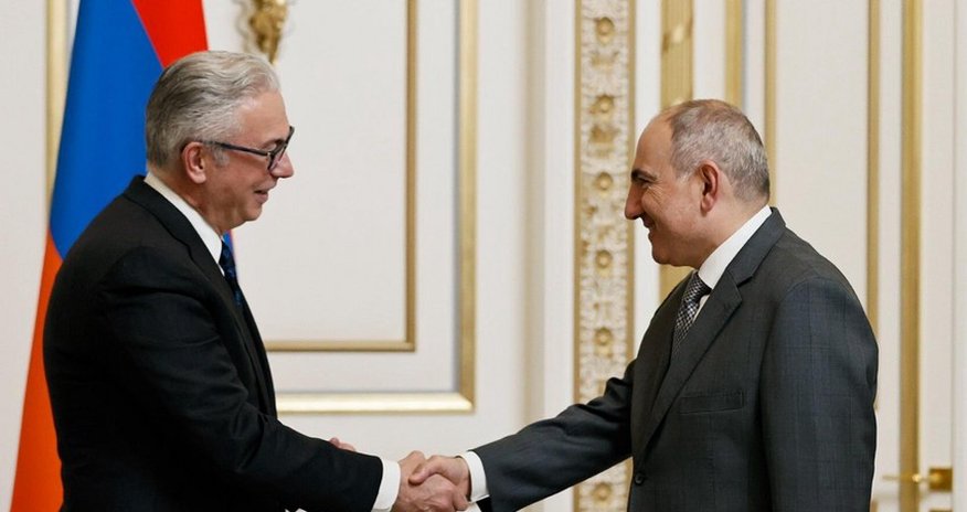 Pashinyan says Armenia ready to sign peace deal with Azerbaijan Pashinyan says Armenia ready to sign peace deal with Azerbaijan