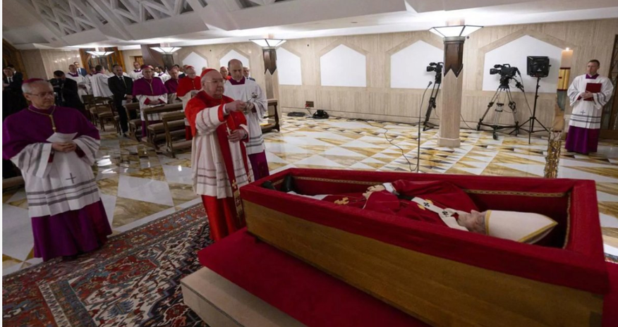 Large bruise on Pope Francis’ face raises questions after death — Italian media Large bruise on Pope Francis’ face raises questions after death — Italian media