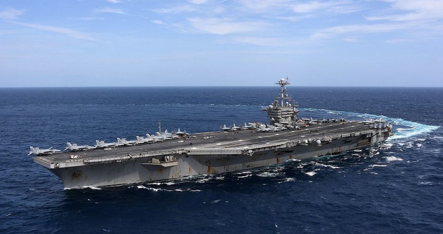 Хуситы заявили об ударе по авианосцу США Harry Truman Хуситы заявили об ударе по авианосцу США Harry Truman