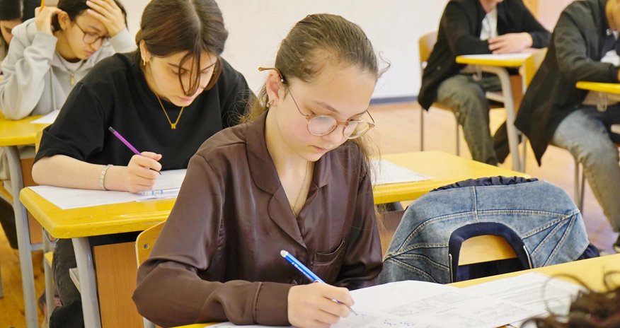 Apreldə imtahan verənlərin sayı açıqlanıb Apreldə imtahan verənlərin sayı açıqlanıb
