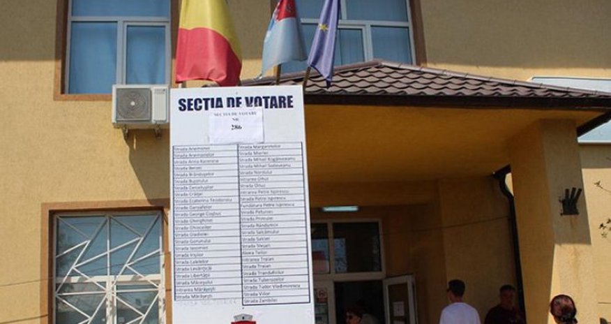 Rumıniyada prezident seçkilərinin 1-ci turu keçirilir Rumıniyada prezident seçkilərinin 1-ci turu keçirilir
