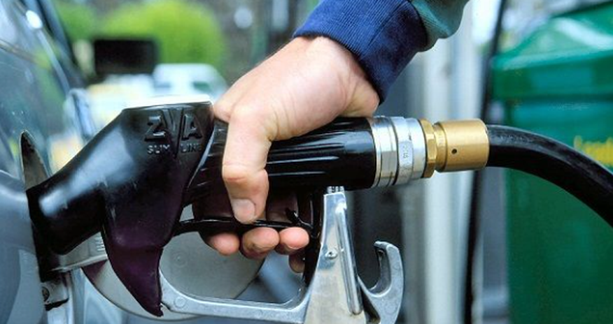 Azerbaijan sets state fee for operation of fuel and gas supply facilities at AZN 2,500 Azerbaijan sets state fee for operation of fuel and gas supply facilities at AZN 2,500