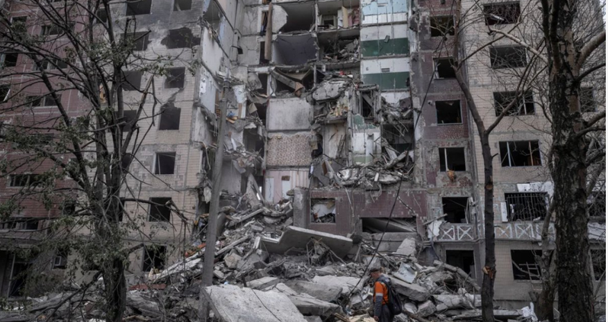 Russian airstrike damages apartment building in eastern Ukraine’s Kostiantynivka Russian airstrike damages apartment building in eastern Ukraine’s Kostiantynivka