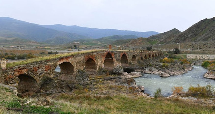 Xudafərin körpüsünün sütun hissəsində qazıntı aparan İran vətəndaşları aşkarlanıb - DSX Xudafərin körpüsünün sütun hissəsində qazıntı aparan İran vətəndaşları aşkarlanıb - DSX