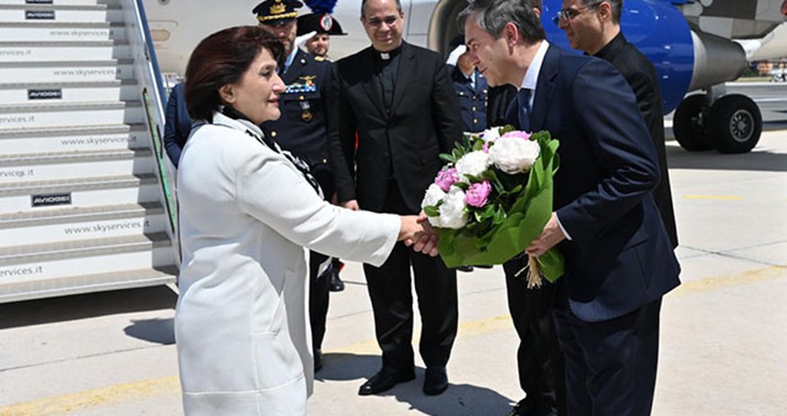 Sahibə Qafarova Papanın andiçmə mərasimində iştirak edəcək Sahibə Qafarova Papanın andiçmə mərasimində iştirak edəcək