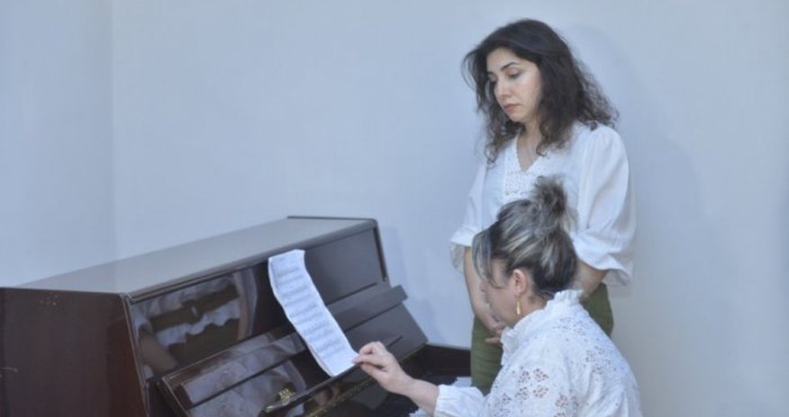 500-ə yaxın musiqi müəllimi attestasiya imtahanından keçməyib 500-ə yaxın musiqi müəllimi attestasiya imtahanından keçməyib