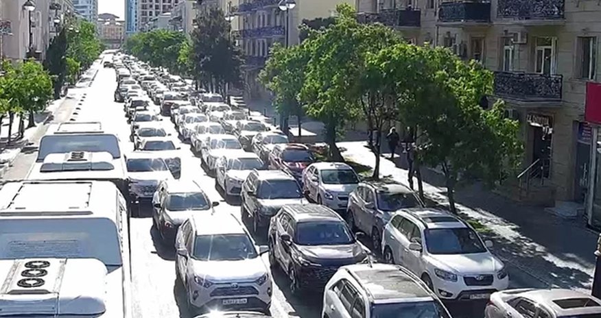 Bu yollarda tıxac var - Siyahı Bu yollarda tıxac var - Siyahı