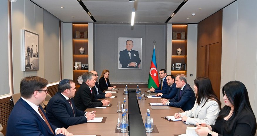 Ceyhun Bayramov ABŞ Senatının Xarici Əlaqələr Komitəsinin üzvü ilə görüşüb Ceyhun Bayramov ABŞ Senatının Xarici Əlaqələr Komitəsinin üzvü ilə görüşüb