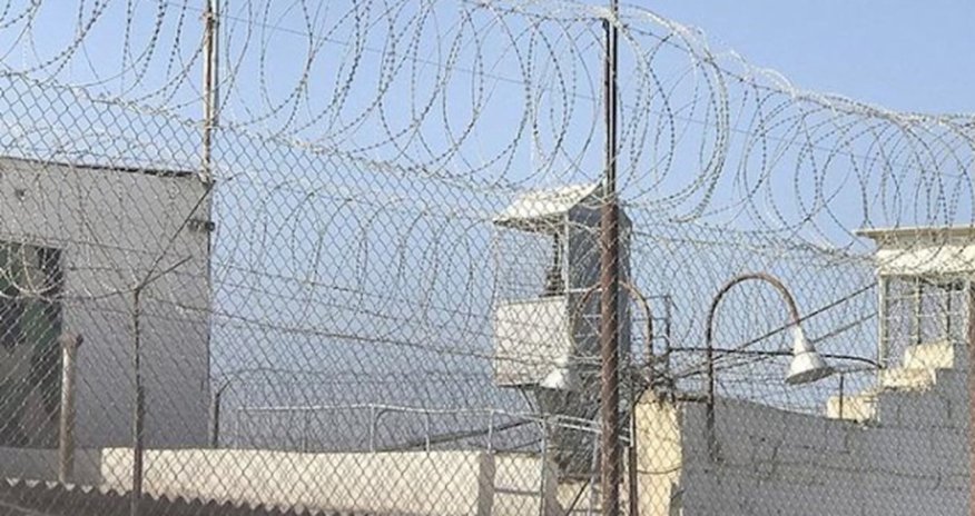В пенитенциарном учреждении в Баку обрушилась крыша, есть пострадавший В пенитенциарном учреждении в Баку обрушилась крыша, есть пострадавший
