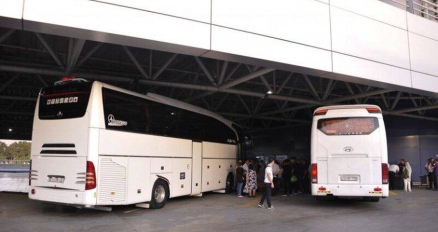 Avtobus marşrutlarına onlayn bilet satışı 2 dəfədən çox artıb Avtobus marşrutlarına onlayn bilet satışı 2 dəfədən çox artıb