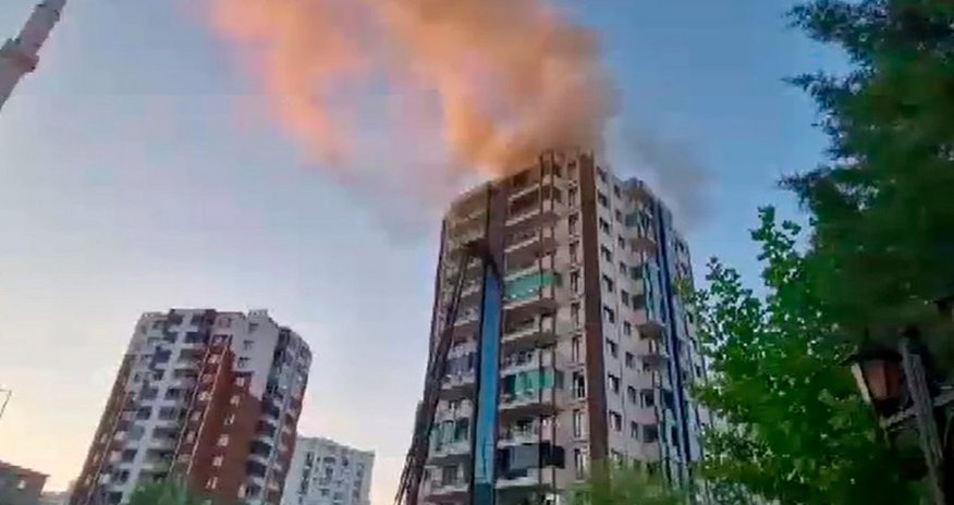Türkiyədə binadakı yanğın nəticəsində üç nəfər ölüb - Yenilənib Türkiyədə binadakı yanğın nəticəsində üç nəfər ölüb - Yenilənib