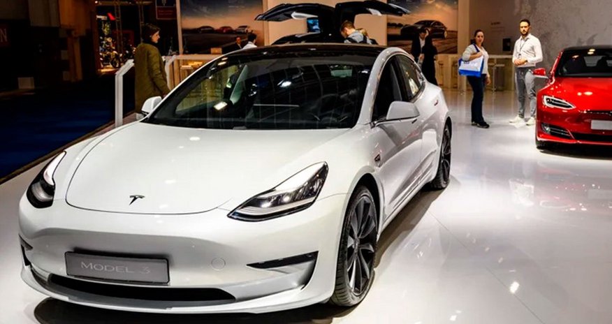 СМИ: Трамп планирует продать свой Tesla СМИ: Трамп планирует продать свой Tesla