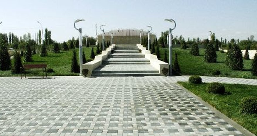 Quzanlıda yaşıllaşdırma işlərinə 258 min manatdan çox pul xərclənəcək Quzanlıda yaşıllaşdırma işlərinə 258 min manatdan çox pul xərclənəcək