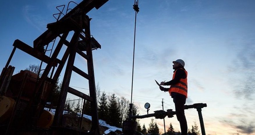 Neftin qiyməti 71 dolları ötüb Neftin qiyməti 71 dolları ötüb