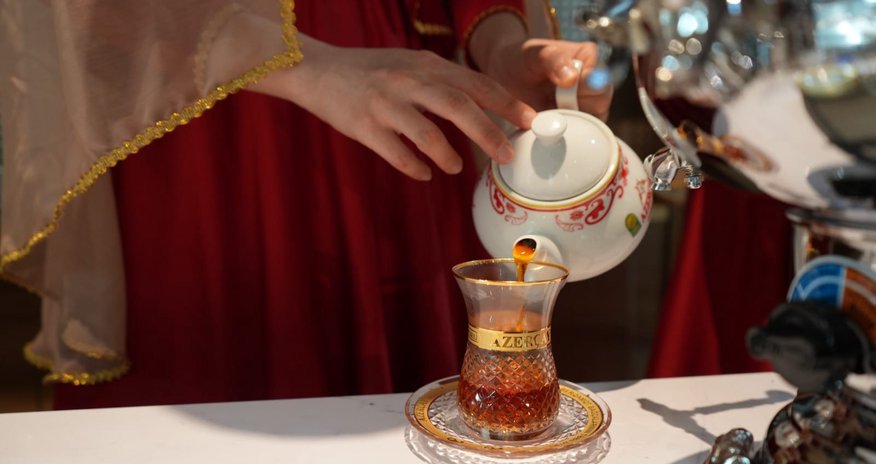 "Azərçay" ölkəmizin çay mədəniyyətini dünyaya tanıtmağa davam edir "Azərçay" ölkəmizin çay mədəniyyətini dünyaya tanıtmağa davam edir