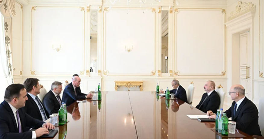 Президент Азербайджана принял генерального директора компании bp Президент Азербайджана принял генерального директора компании bp