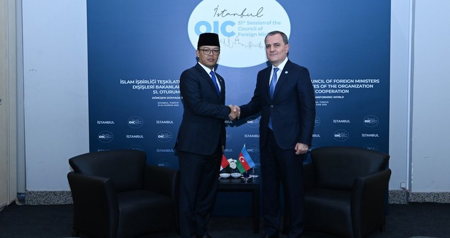 Ceyhun Bayramov indoneziyalı həmkarı ilə görüşüb - Yenilənib Ceyhun Bayramov indoneziyalı həmkarı ilə görüşüb - Yenilənib