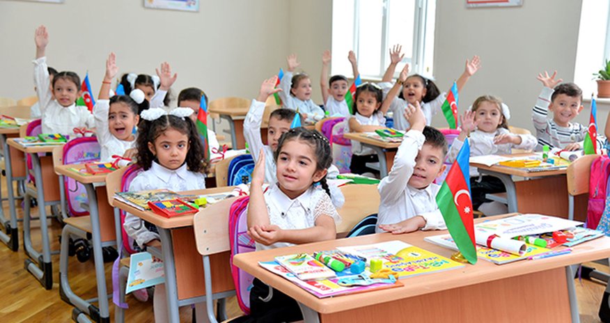 Azərbaycanda rusdilli məktəblərin bağlanacağı iddiası var Azərbaycanda rusdilli məktəblərin bağlanacağı iddiası var