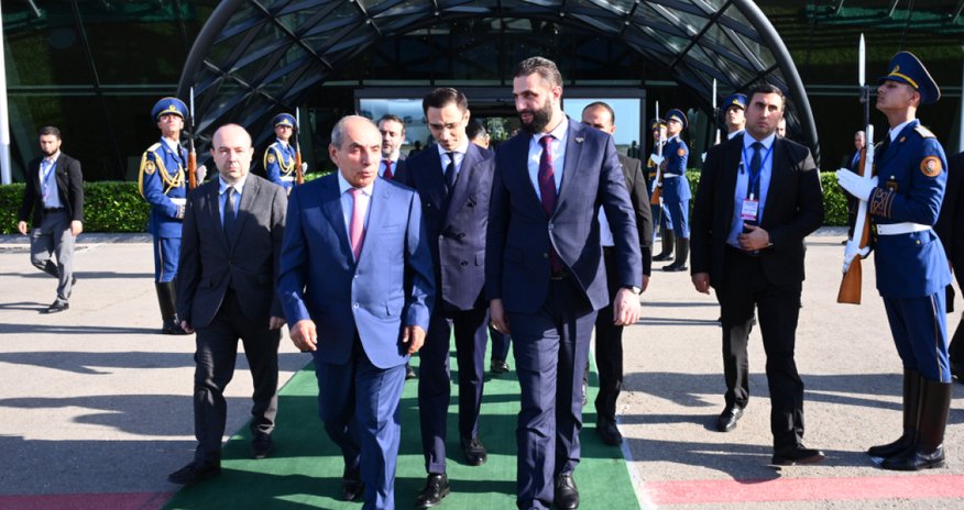 Əhməd Əl Şaraanın Azərbaycana səfəri başa çatıb Əhməd Əl Şaraanın Azərbaycana səfəri başa çatıb
