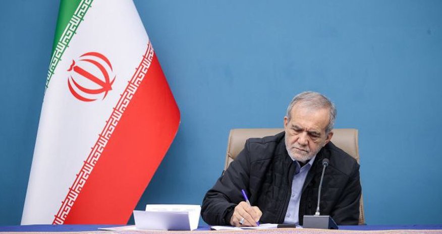 Larijani hands Pezeshkian message to Putin in “constructive” Moscow talks Larijani hands Pezeshkian message to Putin in “constructive” Moscow talks