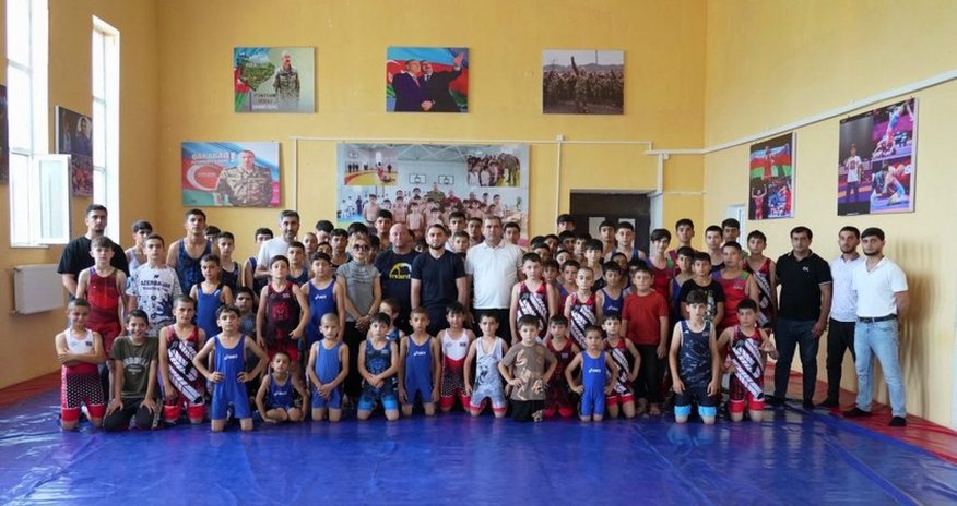 Füzulidə yeni güləş mərkəzi istifadəyə verilib Füzulidə yeni güləş mərkəzi istifadəyə verilib