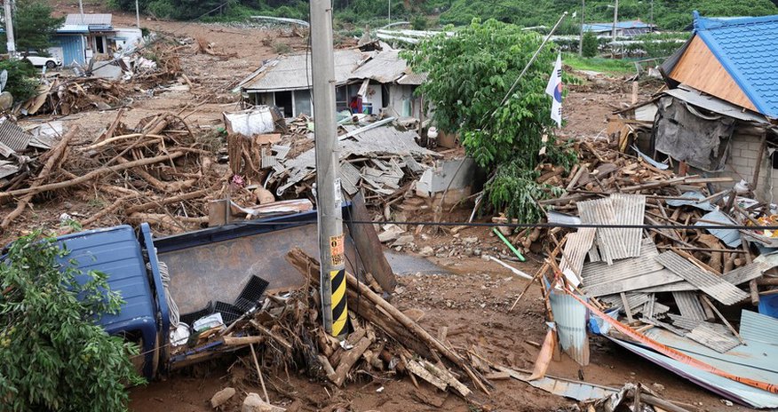 S.Korea death toll rises to 23 after heavy rains, landslides S.Korea death toll rises to 23 after heavy rains, landslides