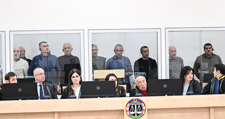 Hərbi cinayətlər törətməkdə təqsirləndirilən erməniəsilli şəxslərin məhkəməsi keçirilir Hərbi cinayətlər törətməkdə təqsirləndirilən erməniəsilli şəxslərin məhkəməsi keçirilir