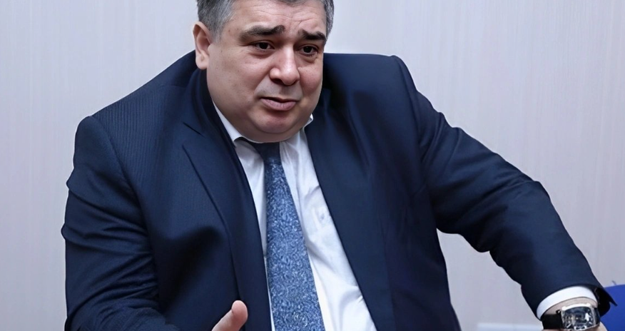 Şahin Şıxlinski təkadamlıq kameraya yerləşdirilib Şahin Şıxlinski təkadamlıq kameraya yerləşdirilib