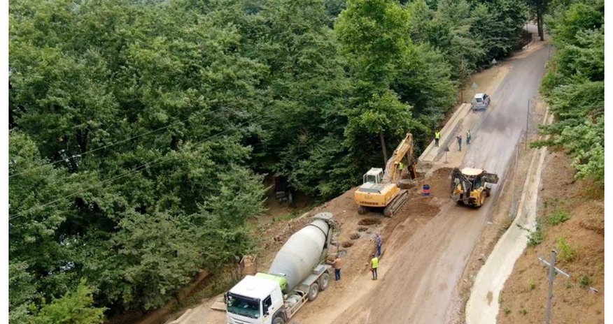 Lənkəranda yolun dağılmış hissəsinin bərpası və istinad divarlarının tikintisinə 1,5 milyon manat ayrılıb - SƏRƏNCAM Lənkəranda yolun dağılmış hissəsinin bərpası və istinad divarlarının tikintisinə 1,5 milyon manat ayrılıb - SƏRƏNCAM