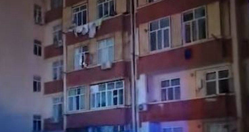 В Мехдиабаде горел жилой дом: жильцов эвакуировали В Мехдиабаде горел жилой дом: жильцов эвакуировали