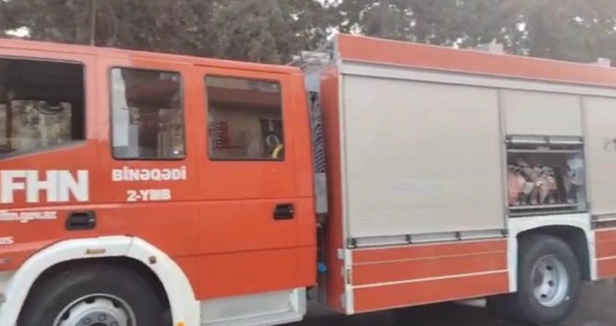 В Хырдалане загорелась многоэтажка: жильцы эвакуированы В Хырдалане загорелась многоэтажка: жильцы эвакуированы
