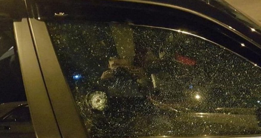 В Брюсселе обстреляли автомобиль польского евродепутата В Брюсселе обстреляли автомобиль польского евродепутата