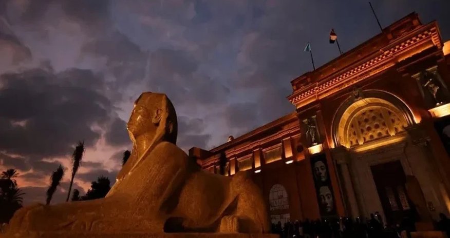 3,000-year-old gold bracelet missing from Cairo museum 3,000-year-old gold bracelet missing from Cairo museum