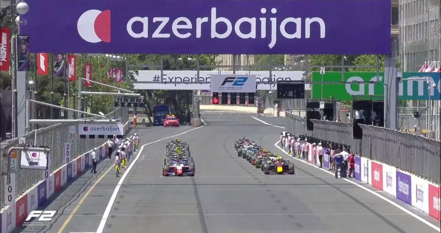 "Formula 2": Bakıda sprint yarışı başladı "Formula 2": Bakıda sprint yarışı başladı